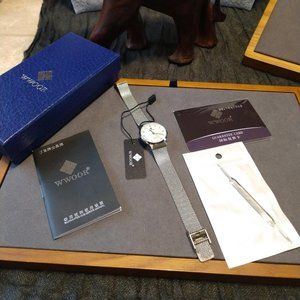 NEW WWOOR Women's Watch